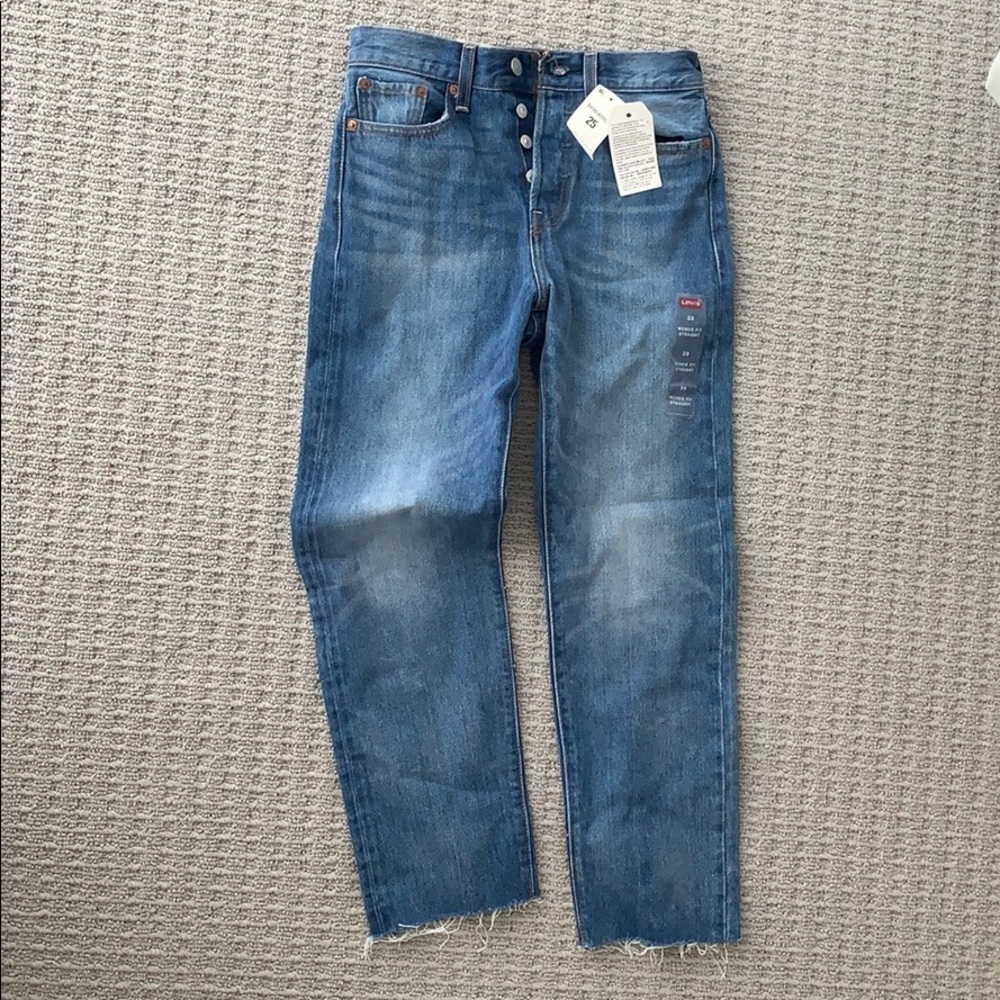 Levi’s high rise wedgie straight fit jeans
